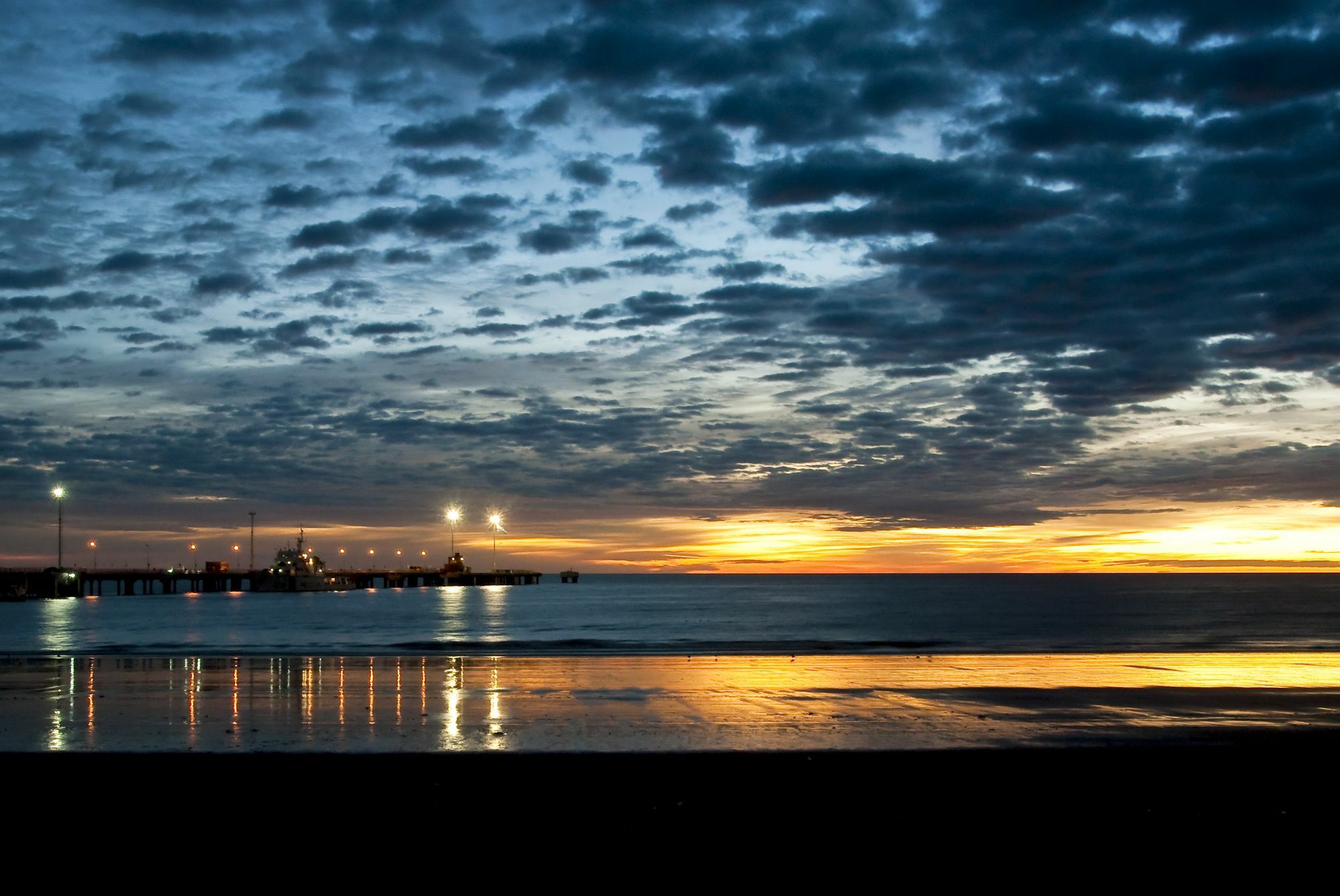 Hotel Peninsula Valdes Puerto Madryn Exterior photo